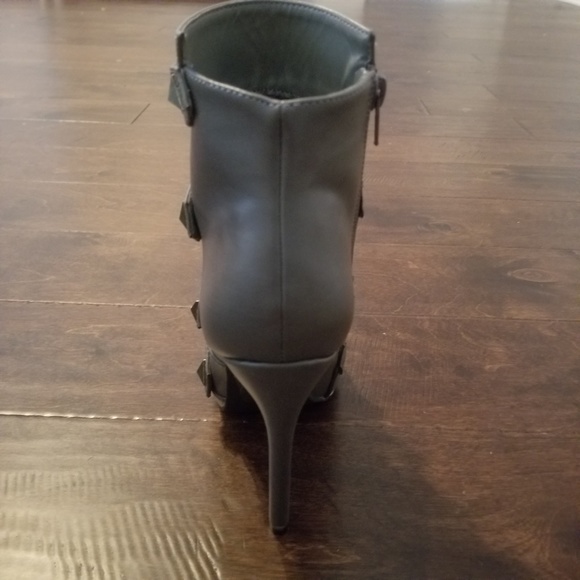 Scene Ankle Boots - Picture 5 of 8